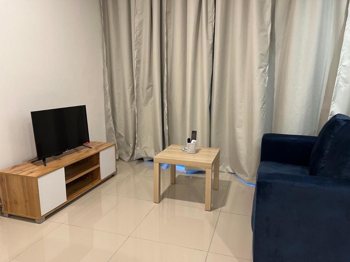 Studio Units At Pacific Tower Near Jaya One By Comfyasia Петалинг Джая Екстериор снимка