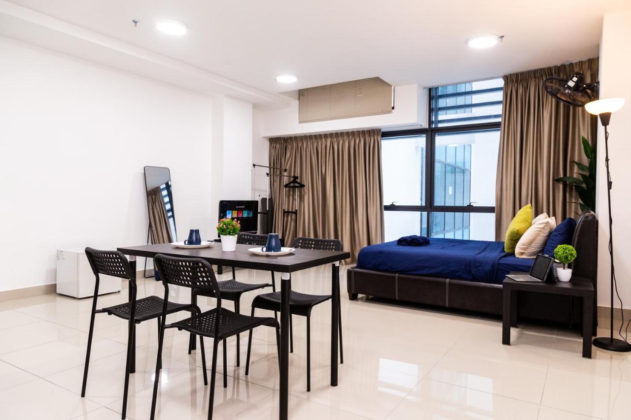 Studio Units At Pacific Tower Near Jaya One By Comfyasia Петалинг Джая Екстериор снимка