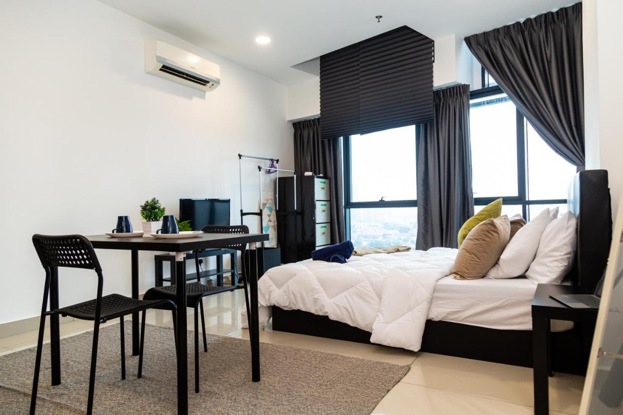 Studio Units At Pacific Tower Near Jaya One By Comfyasia Петалинг Джая Екстериор снимка