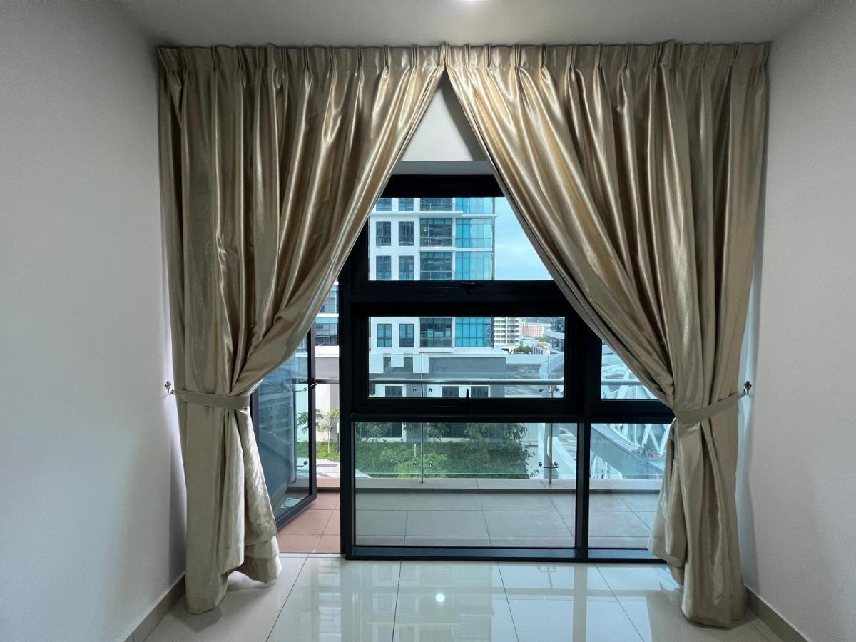 Studio Units At Pacific Tower Near Jaya One By Comfyasia Петалинг Джая Екстериор снимка