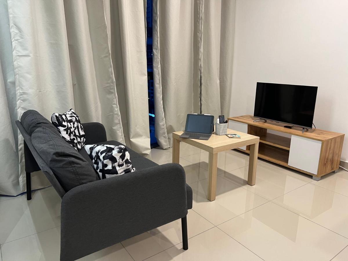 Studio Units At Pacific Tower Near Jaya One By Comfyasia Петалинг Джая Екстериор снимка