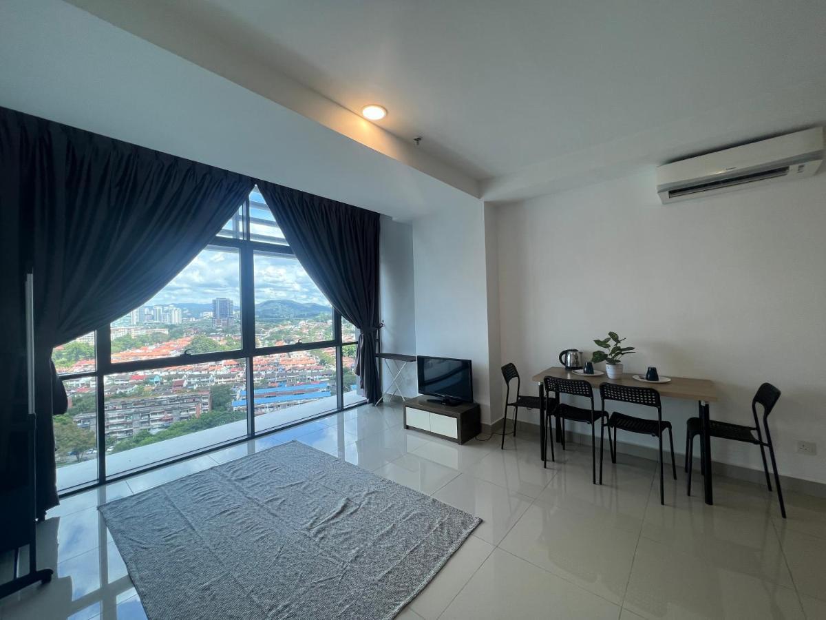 Studio Units At Pacific Tower Near Jaya One By Comfyasia Петалинг Джая Екстериор снимка