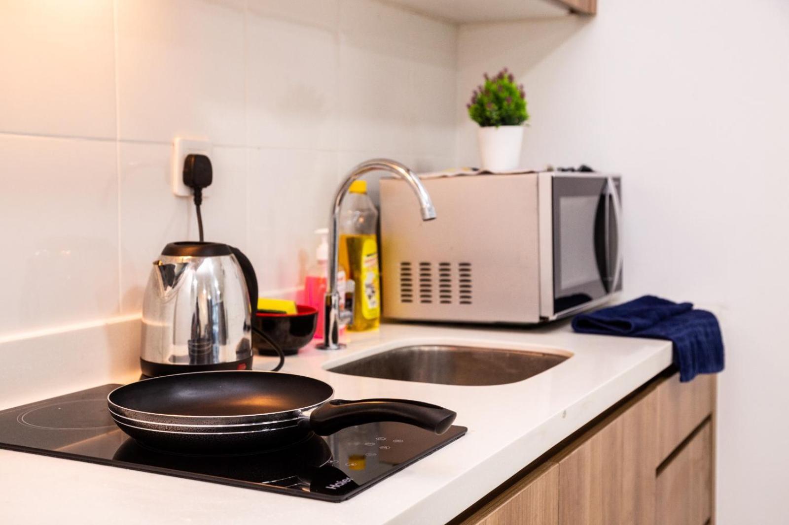 Studio Units At Pacific Tower Near Jaya One By Comfyasia Петалинг Джая Екстериор снимка